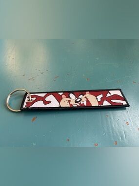 Warner Bros Looney Tunes Taz Tasmanian Devil Embroidered Double Sided Keychain